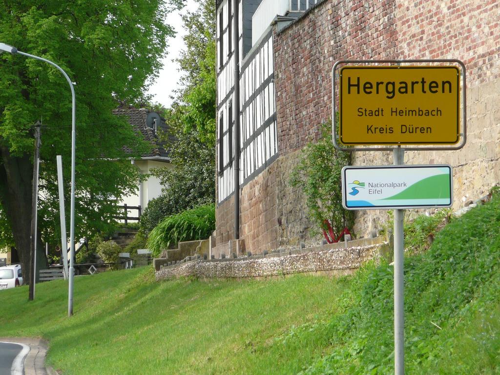 Ferienhaus Kruk Hergarten Buitenkant foto